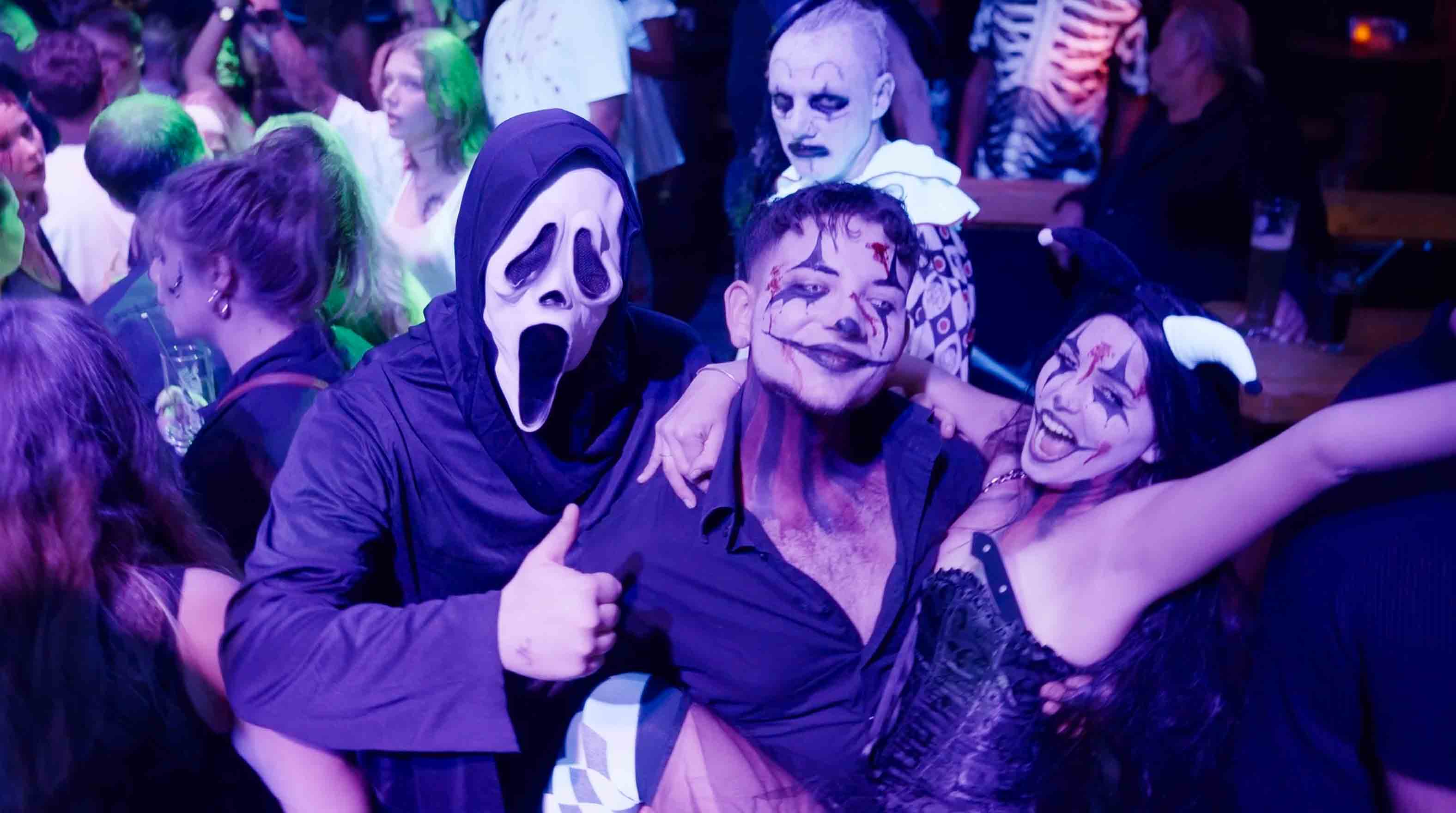 Halloween Madness 25 6